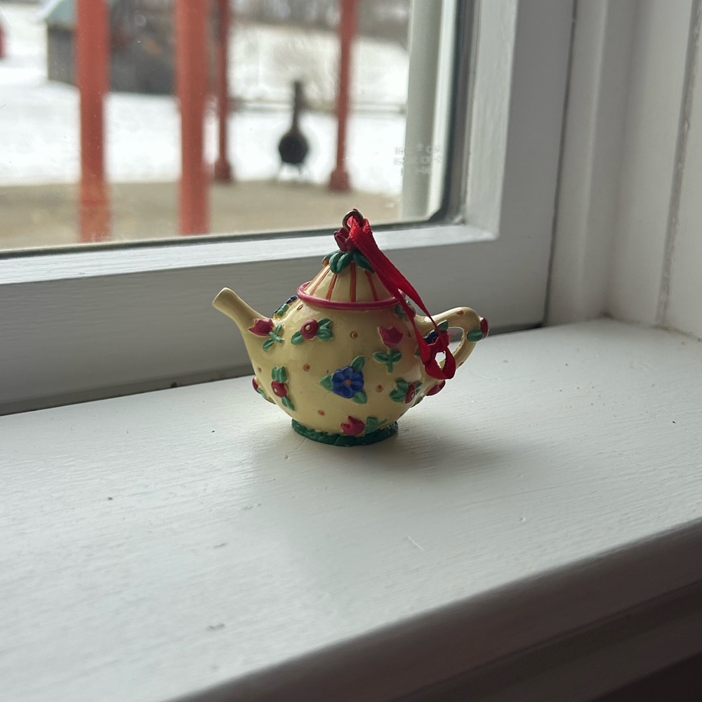Decorative Miniature Teapot Ornament